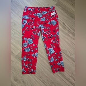 ♥️💙🤍NWT Roz & Ali Red Floral Signature FitAnkle Pants - Size 12Brand: Roz